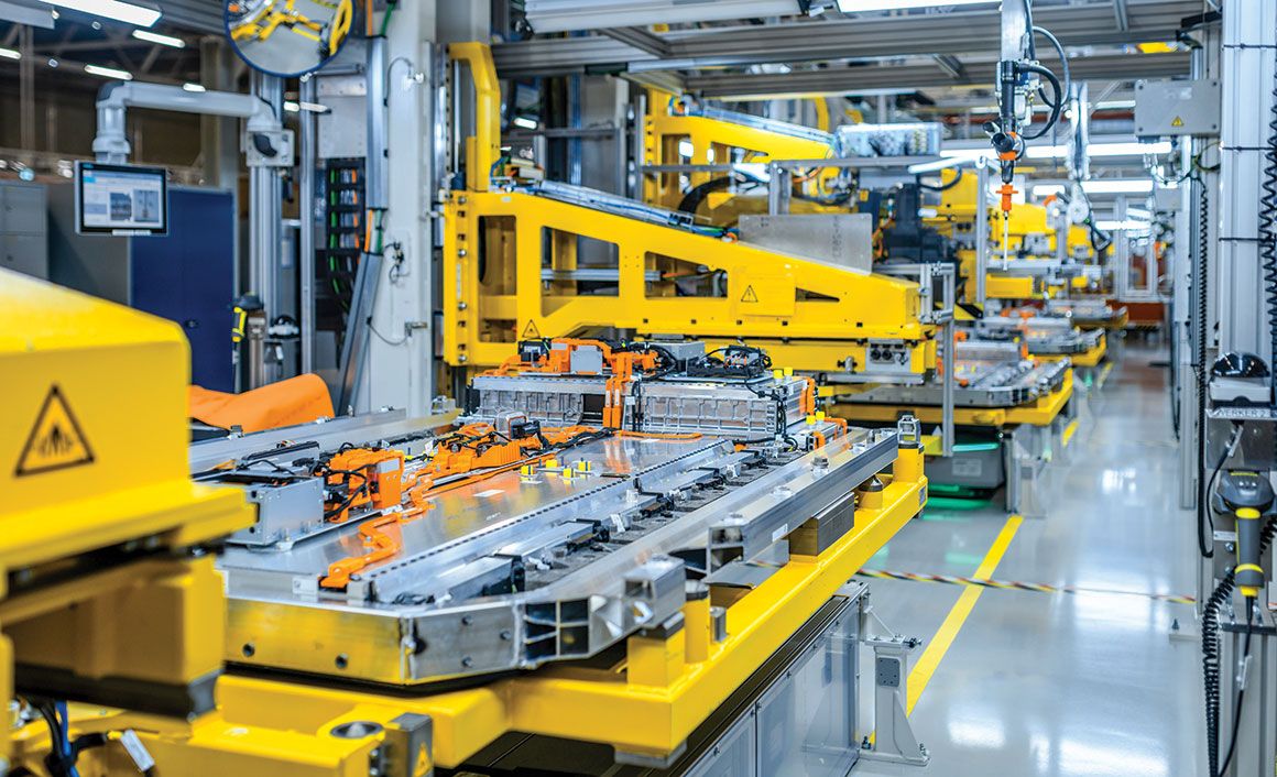 Mercedes-Benz: Στήνει 9 εργοστάσια για μπαταρίες