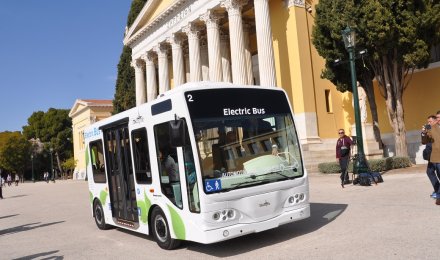 Πλήθος κόσμου στην εκδήλωση που πραγματοποίησε η Automotive Solutions στο χώρο του Ζαππείου.