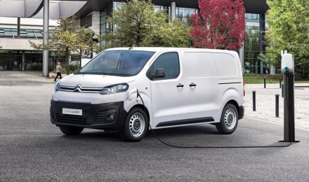 Ντεμπούτο στα ηλεκτρικά LCV για τη Citroën με το ë-Jumpy, που θα διατίθεται σε τρεις εκδόσεις μήκους.