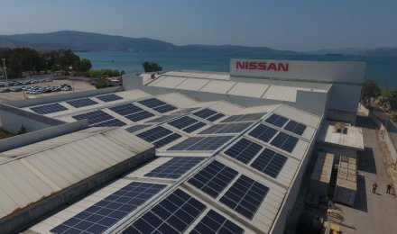 nissan φωτοβολταϊκά,
