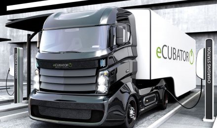 Σκοπός της «eCUBATOR» είναι να προετοιμάσει την Knorr-Bremse για τα νέας γενιάς ηλεκτρικά οχήματα, τα οποία υπολογίζεται πως θα λανσαριστούν από το 2025 και μετά. FacebookTwitterLinkedInEmailViberWhatsAppΑνταλλαγή