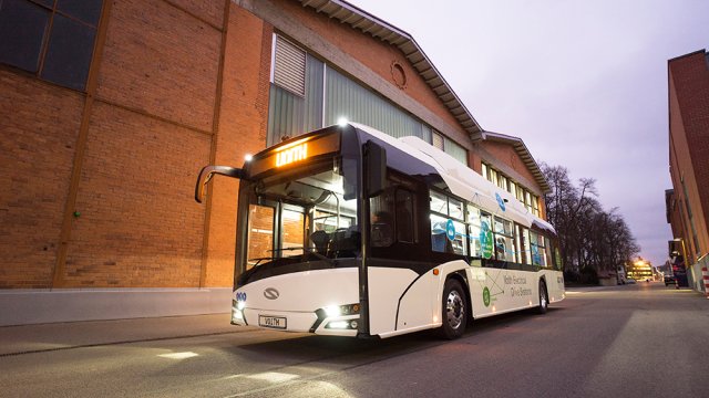 H Voith κατασκεύασε ένα νέο ηλεκτρικό κινητήρα, τον οποίο αυτή την περίοδο δοκιμάζει σε ένα πρωτότυπο λεωφορείο Solaris Urbino, στο οποίο χαρίζει αυτονομία άνω των 200 χλμ.