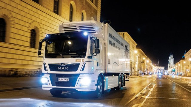 Νυχτερινές μεταφορές με ηλεκτρικά φορτηγά ΜΑΝ eTGM (+VIDEO)
