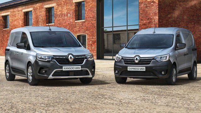 Το Renault Express παρουσιάστηκε και σε επιβατική έκδοση, η οποία όμως δεν θα λανσαριστεί στην Ευρώπη. Αντιθέτως η σχετική έκδοση του Kangoo θα δώσει κανονικά το «παρών» και με αυτή θα ασχοληθούμε εκτενώς σε επόμενο τεύχος του ΤΡΟΧΟΙ & TIR.